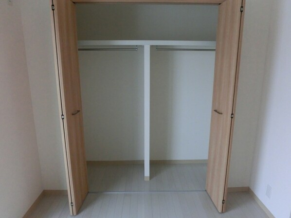 バレンシア三左衛門の物件内観写真